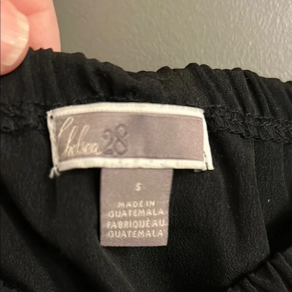 Elegant Black Ruffle Dress - Picture 6 of 8